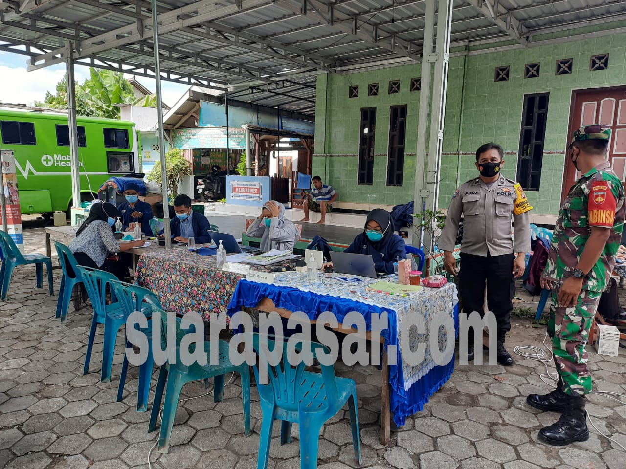 Warga Pleret Panjatan Ikuti Pemeriksaan TBC