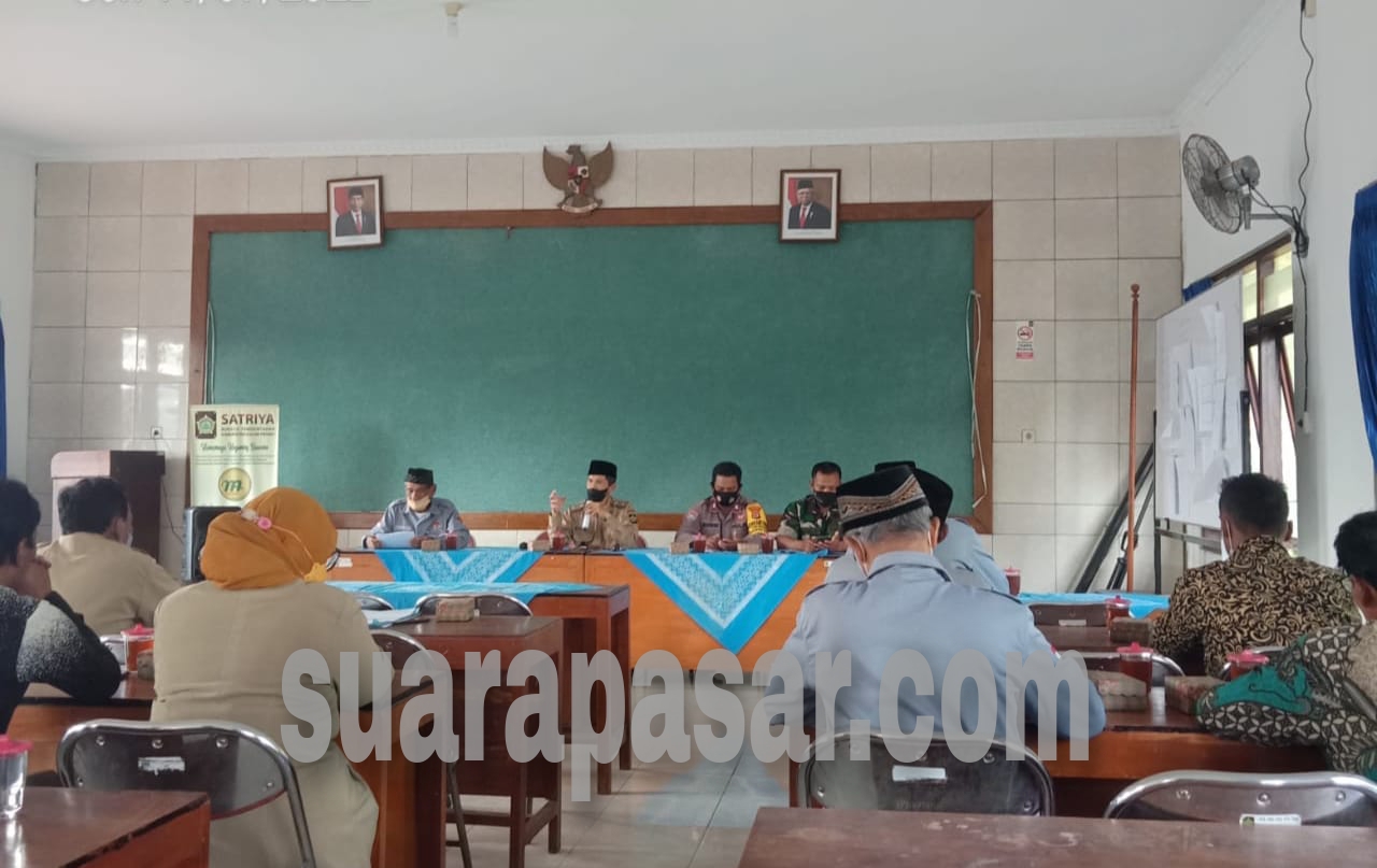 Pendataan Penerima BLT DD di Kalurahan Tirtohayu Secara Muskal