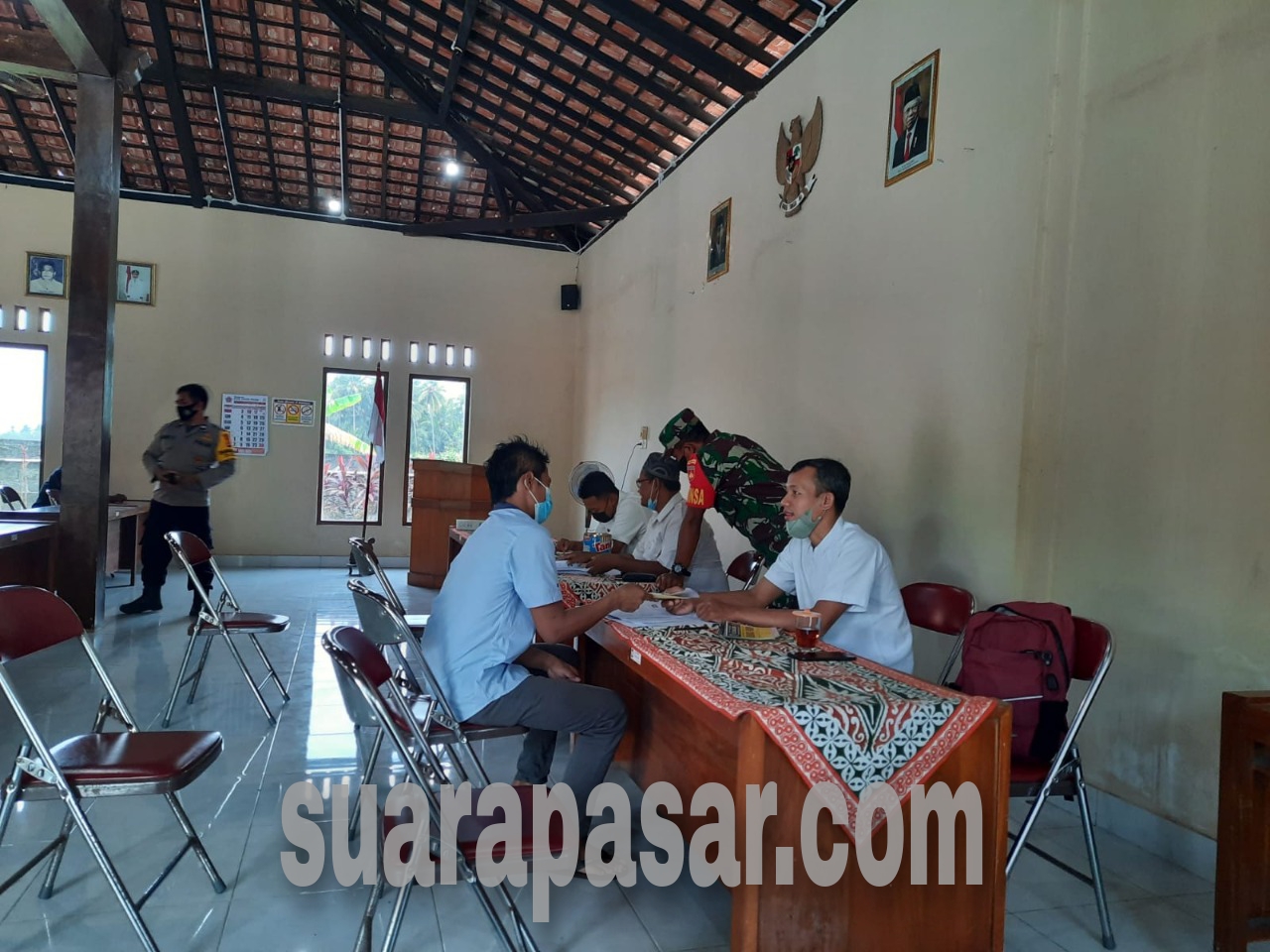 Ratusan Warga Pleret Terima BLT