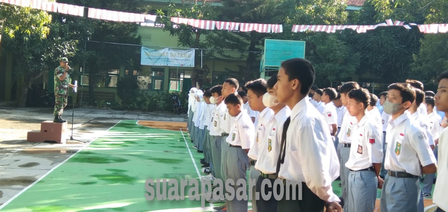 Anggota Koramil Wates Beri Binaan Pada Ratusan Siswa SMK Muhammadiyah 3 Wates