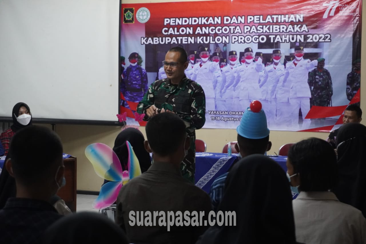 Pembekalan Oleh Dandim 0731/Kulon Progo Kepada Siswa Siswi Yang Tergabung Paskibra 