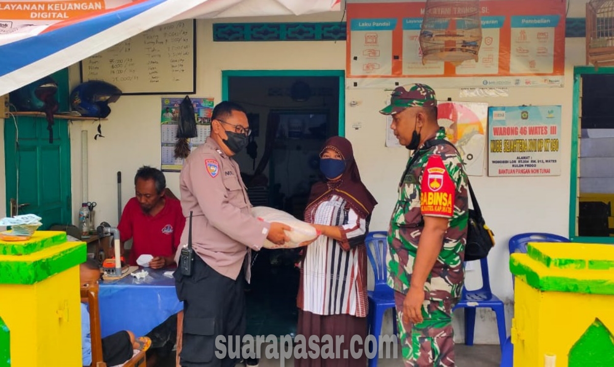 Ratusan Warga Kelurahan Wates Terima BPNT