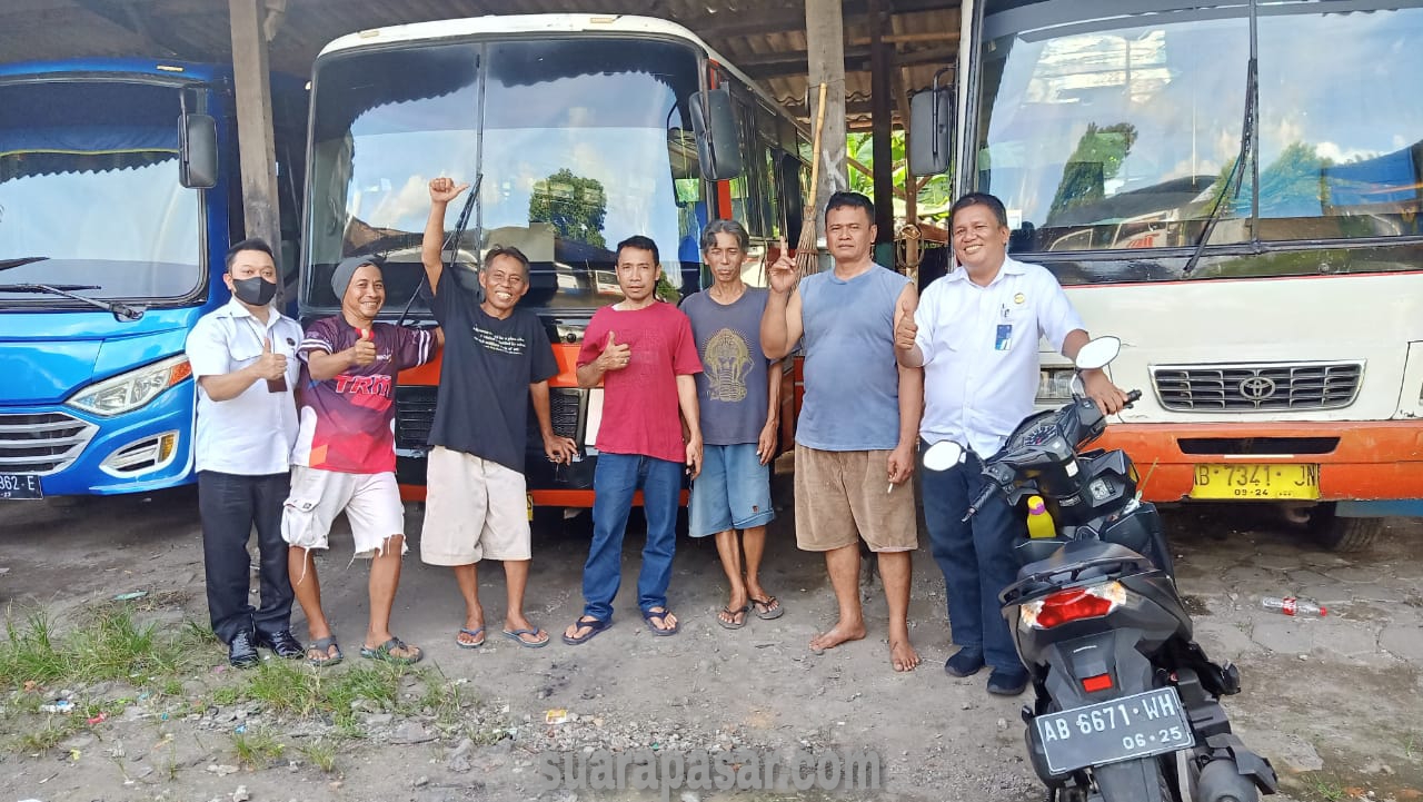 Jasa Raharja DIY Berikan Pelayanan DTD Kepada Pemilik Angkutan Umum Penumpang Umum Gabungan Bus Perorangan