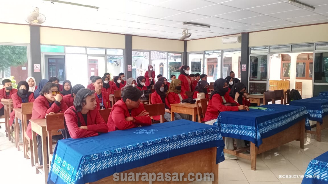 Babinsa Wahyuharjo Melaksanakan Pendampingan Penyerahan KKN Mahasiswa UMY