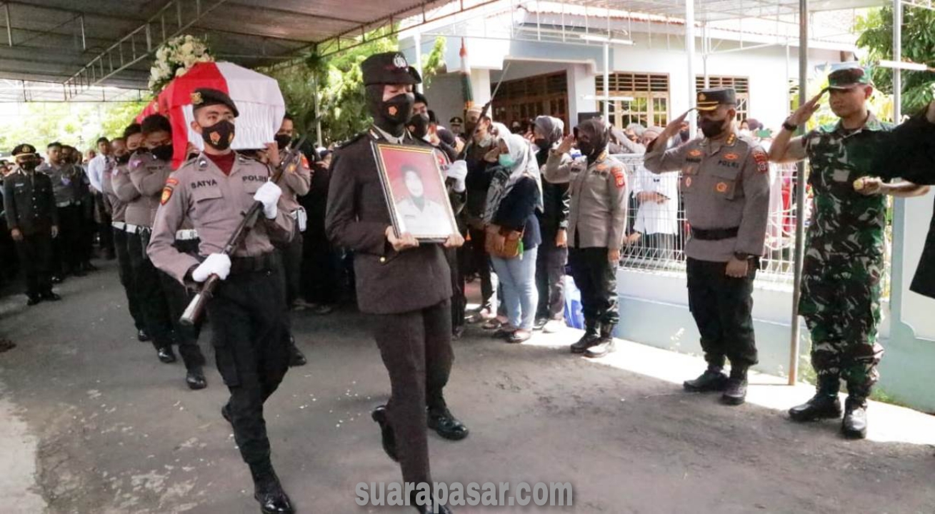 Dandim Kulon Progo Melaksanakan Takziah Meninggalnya Almarhumah AKP Wiwik Sudarjati