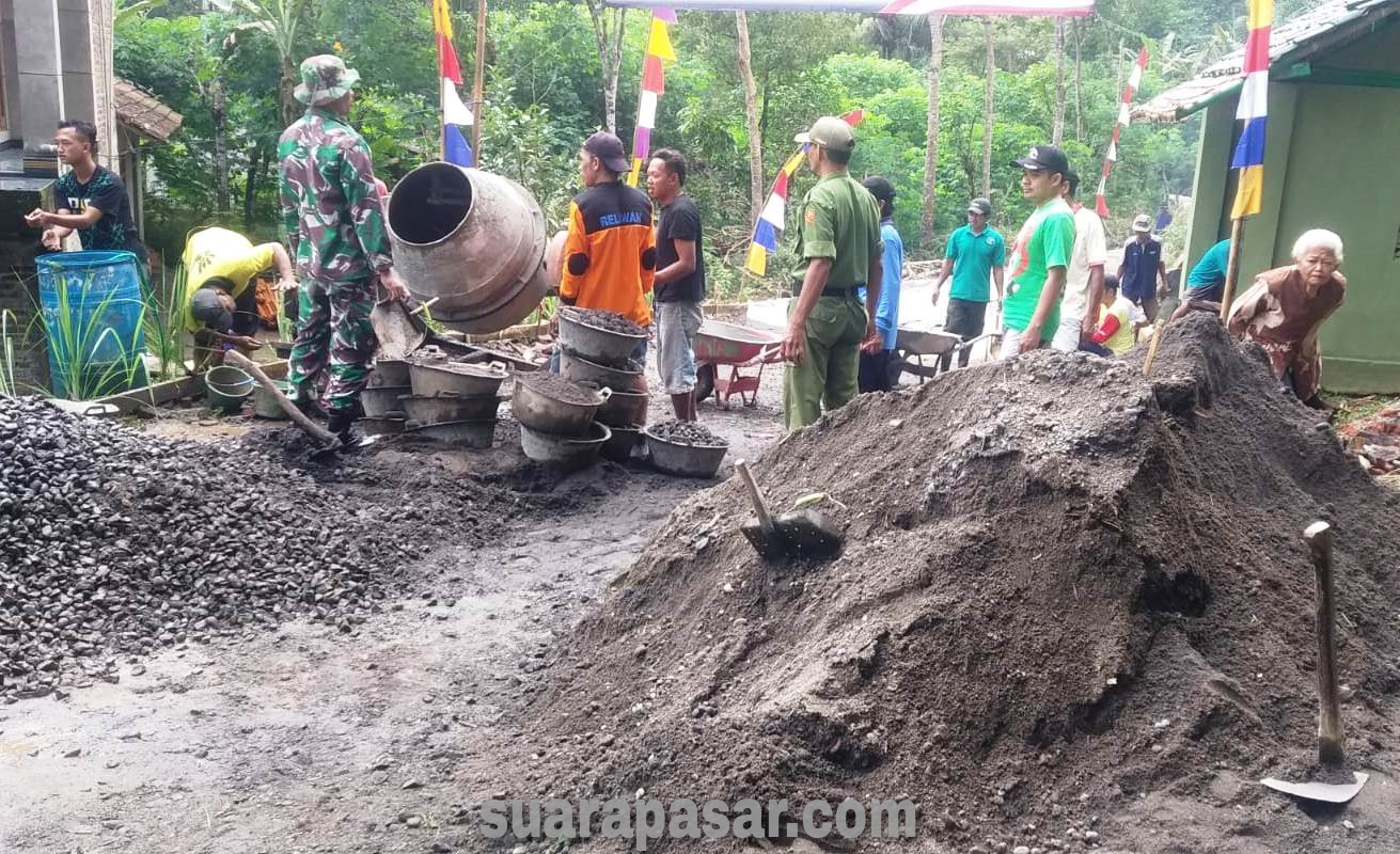 Warga Padukuhan Benteng Kalurahan Pagerharjo Bersama TNI Kebut Pengerjaan Sasaran Fisik Karya Bakti TNI