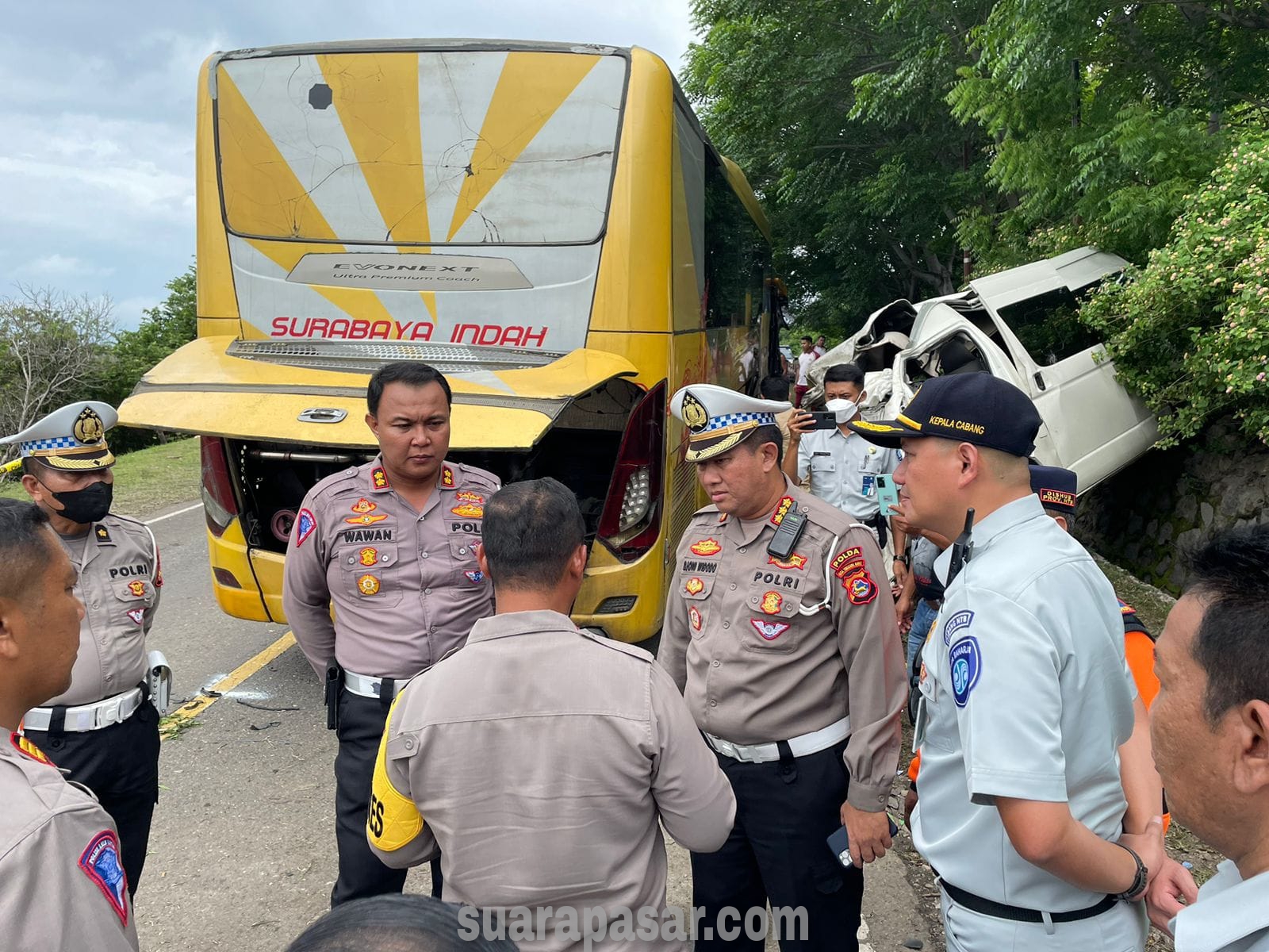 Jasa Raharja Jamin Seluruh Korban Tabrakan Bus Surabaya Indah dan Travel Pancasari di Sumbawa Barat