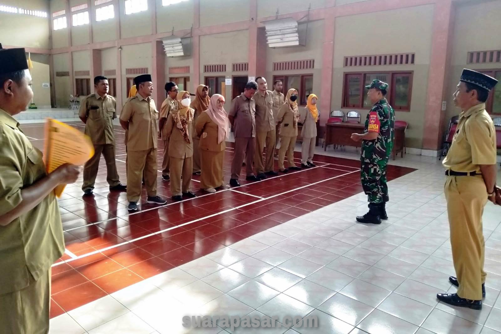 Babinsa Bendungan Ambil Apel Pagi Pamong Kalurahan