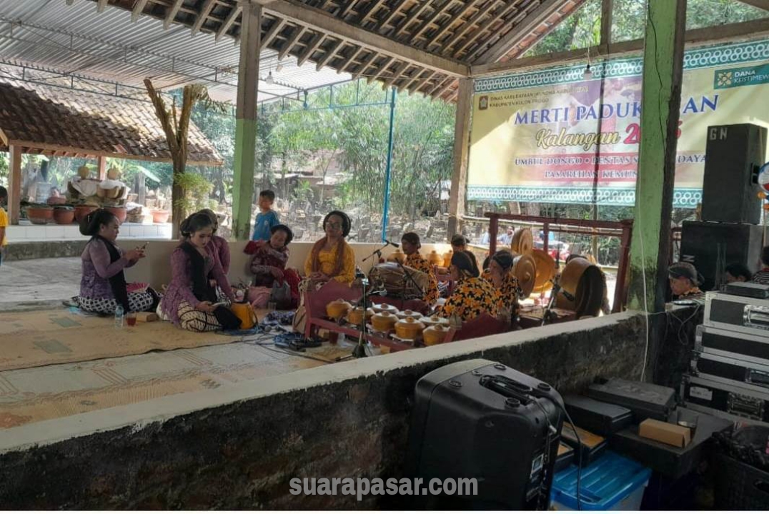 Babinsa Bumirejo Pantau Acara Merti Padukuhan Kalangan