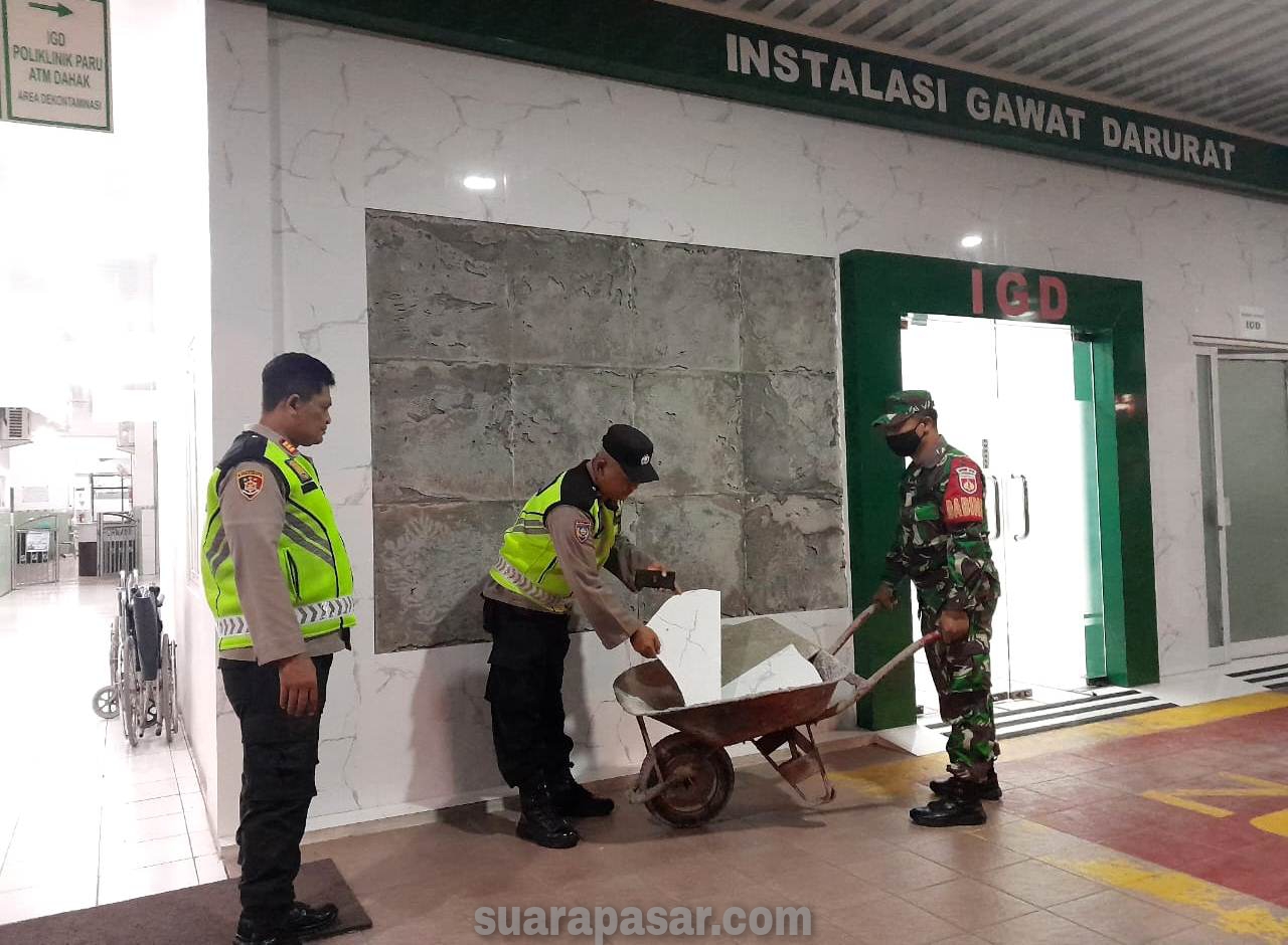 Babinsa Bumirejo Cek Kerusakan Rumah Penduduk Akibat Gempa Bumi 6.4 SR