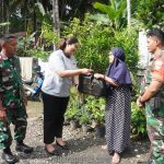 Babinsa Jangkaran Dampingi Pendistribusian Paket Bantuan Anak Stunting