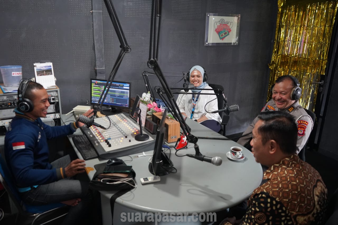 Jasa Raharja Talkshow Sosialisasi Kesamsatan di Radio Kota Perak FM