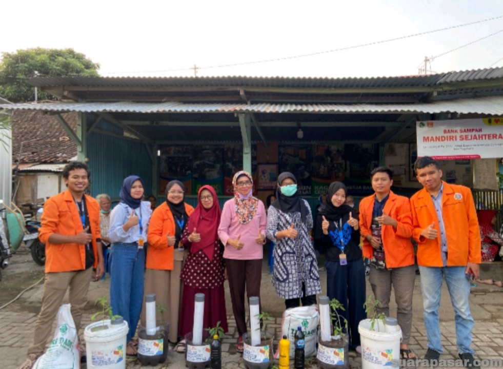 Sosialisasi dan Praktik Losida oleh KKN Alternatif 87 unit II.B.2 bersama Warga RW.04 Bausasran, Danurejan Sebagai Upaya Pengolahan Sampah Organik Rumah Tangga