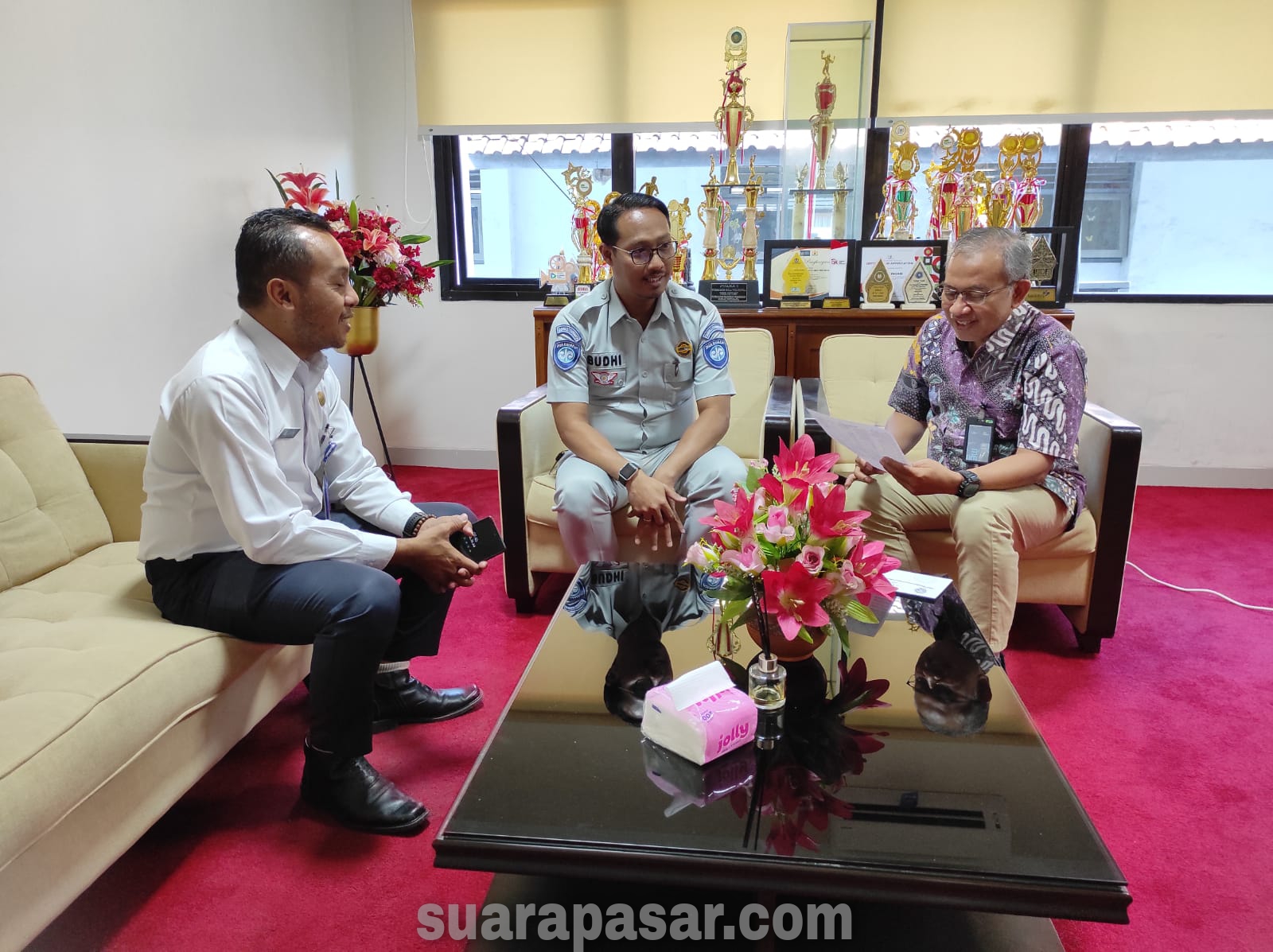 Tim Pembina Samsat Kota Yogyakarta Melakukan Pendataan Kendaraan di Dinas Pekerjaan Umum dan Perum Pegadaian 