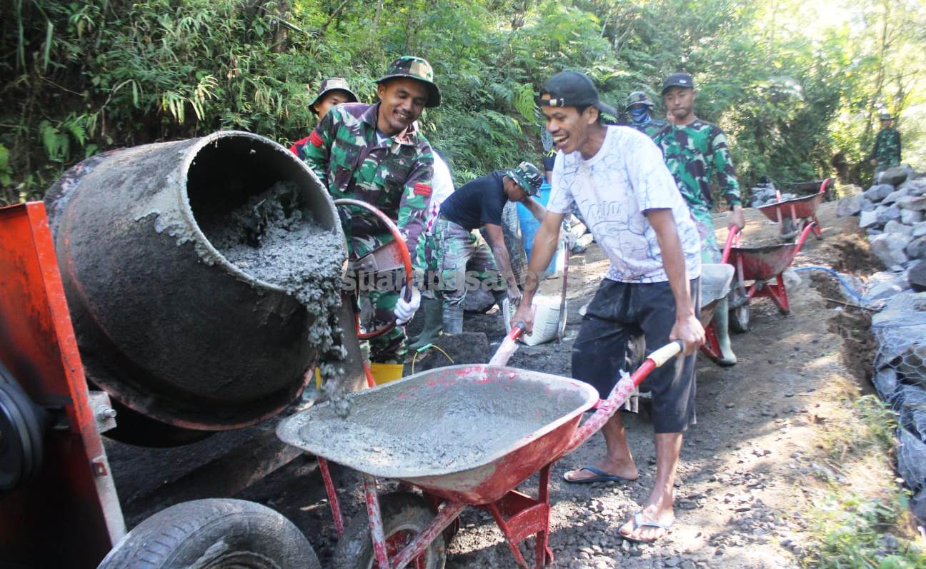 Pengerjaan Sasaran Fisik TMMD Reguler 117 Ngargosari Samigaluh Terus Berjalan 