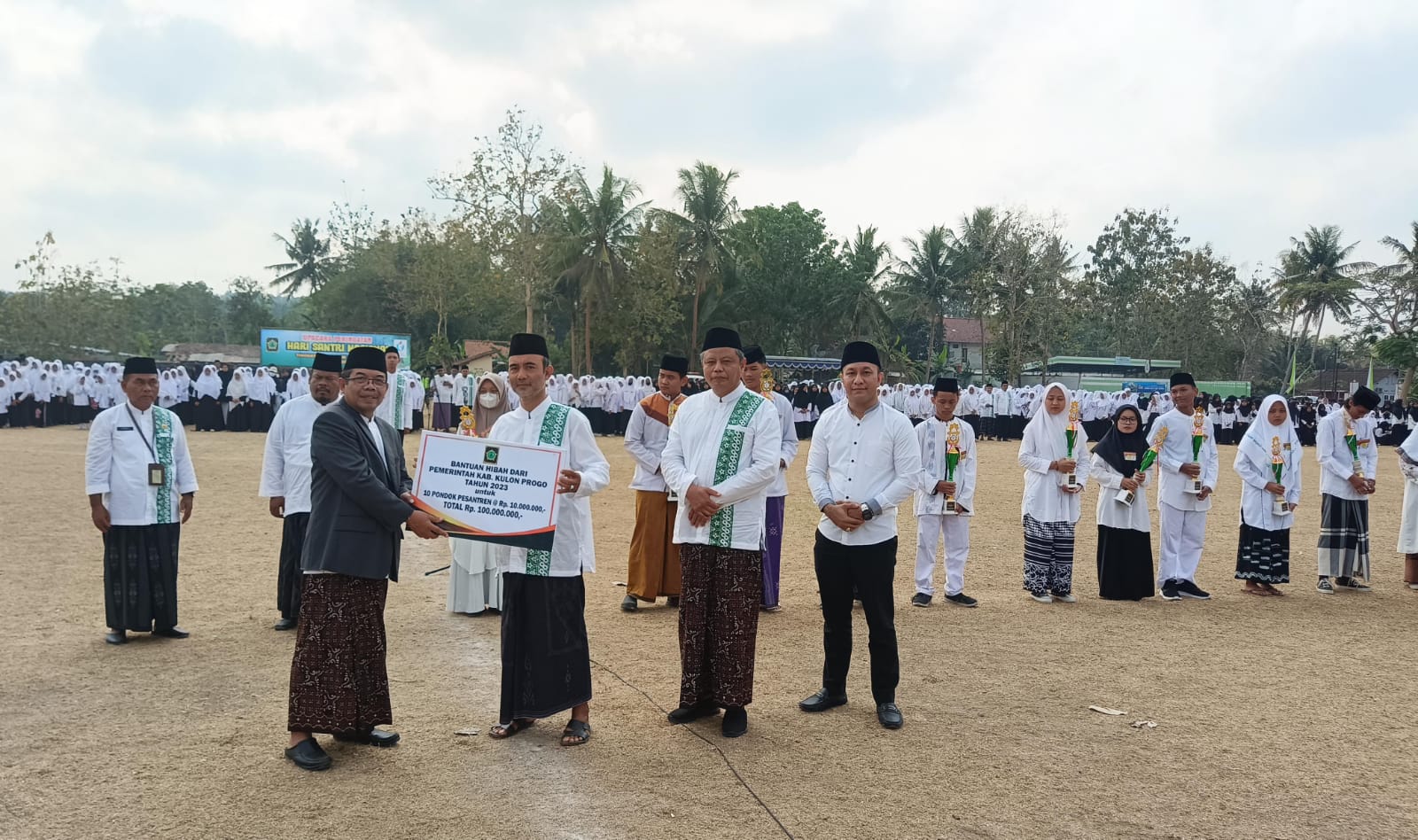 Sekda Kulon Progo : Santri Harus Jadi Agen Perubahan Bawa Kemajuan Bangsa