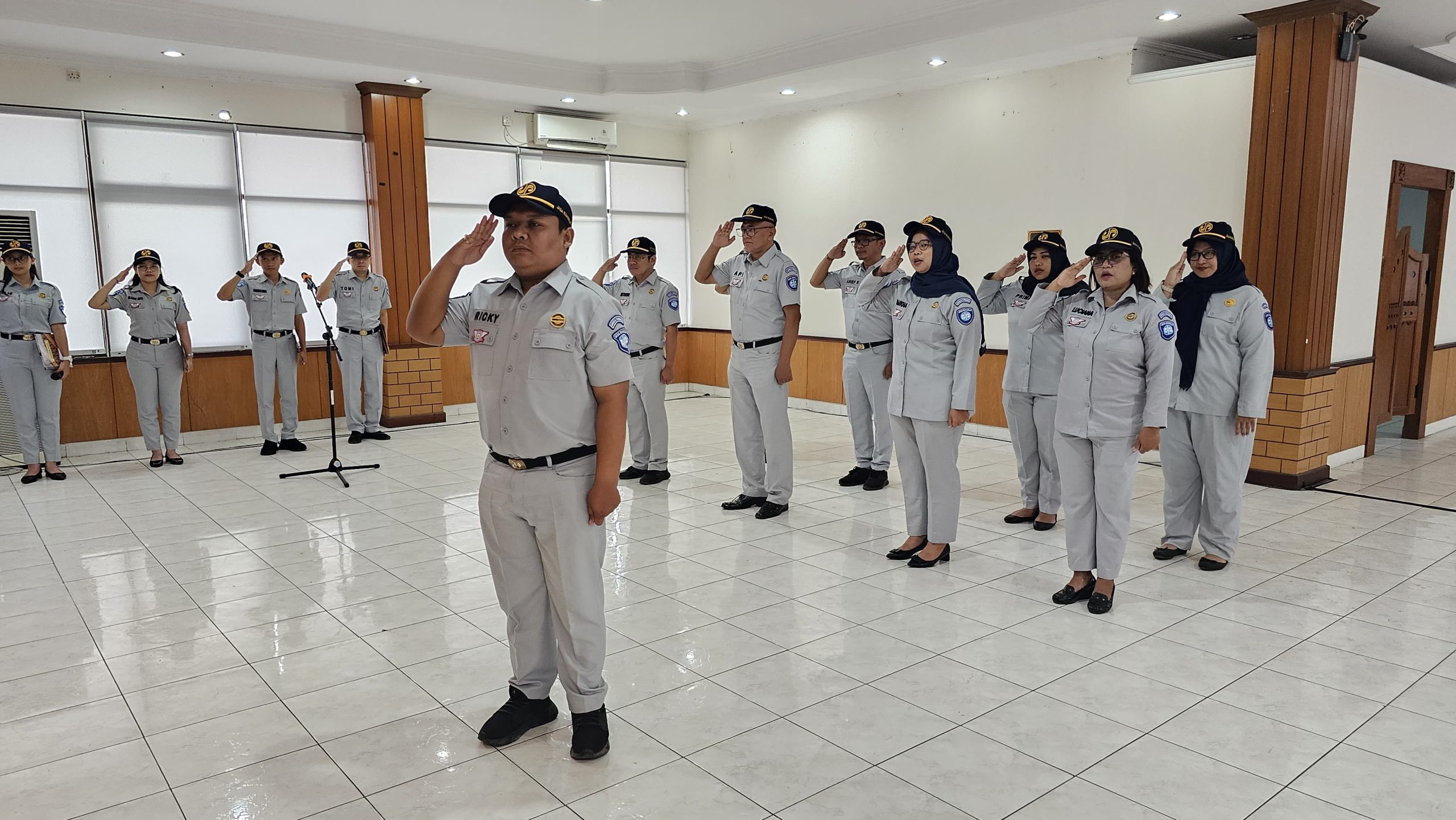 Jasa Raharja Melaksanakan Upacara Memperingati Hari Sumpah Pemuda ke-95