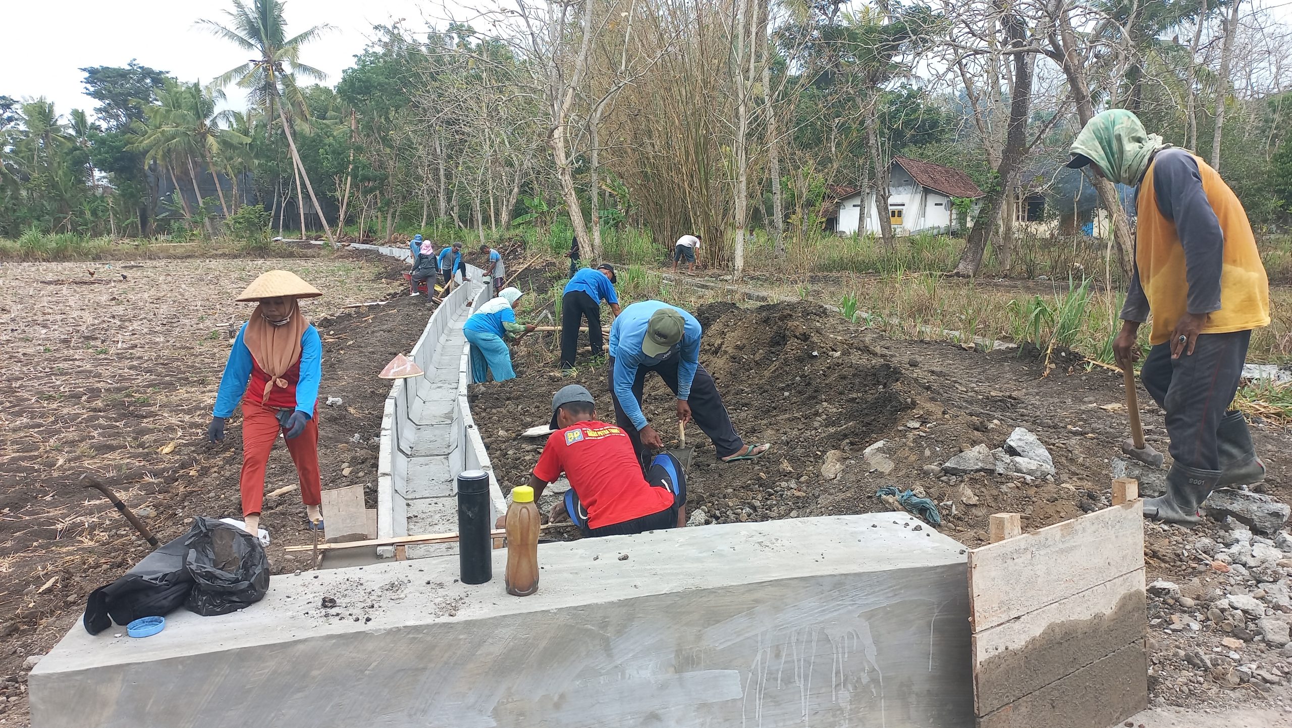 Saluran Irigasi Rampung, Petani Karangasem Kedungsari Pengasih Siap Awali Musim Tanam