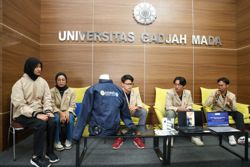 Mahasiswa UGM Buat Jaket Berpengatur Suhu Otomatis