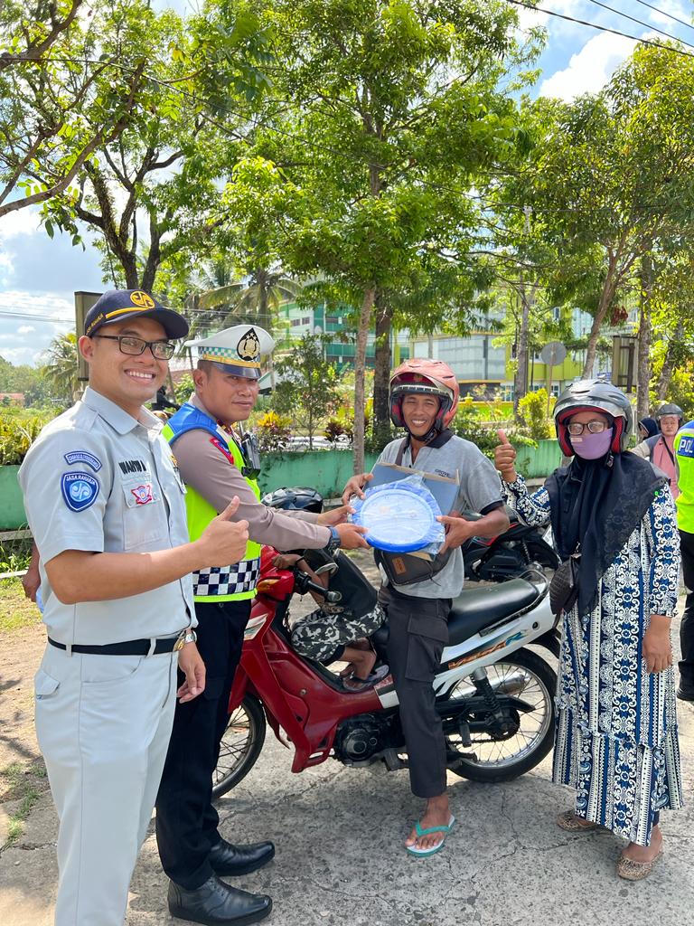 Jasa Raharja Samsat Kulon Progo Penertiban Ketaatan Pajak Kendaraan Bermotor di Depan Stadion Cangkring 