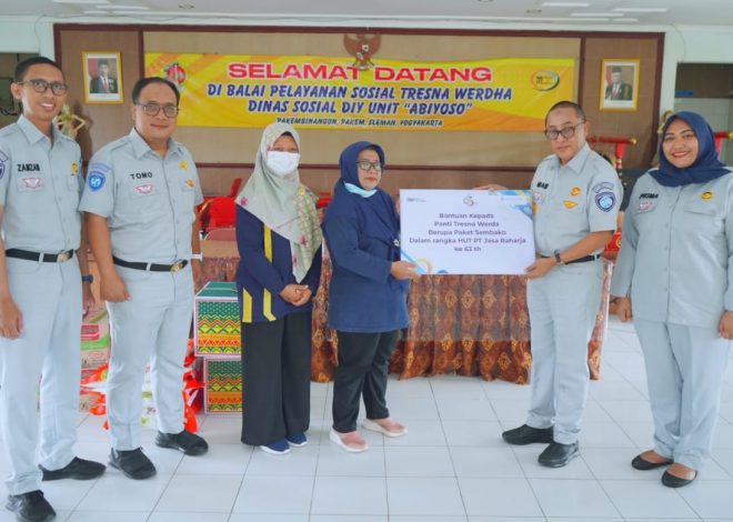 Jasa Raharja Sambangi Yayasan Panti Jompo “Tersna Weda” Dalam HUT Jasa Raharja ke-63