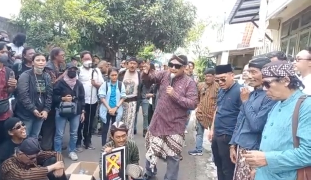 Datangi Kantor PSI DIY, PAMAN USMAN Desak Proses Hukum Ade Armando