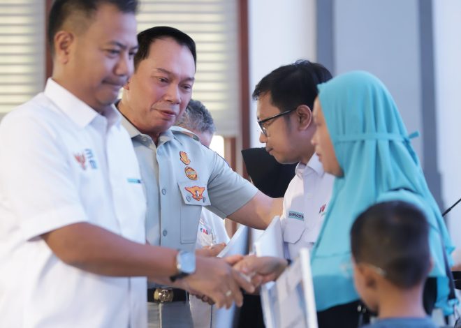 Kurang dari 3 Jam, Ahli Waris Korban Meninggal Dunia Kecelakaan K.A Bandung Menerima Santunan Jasa Raharja