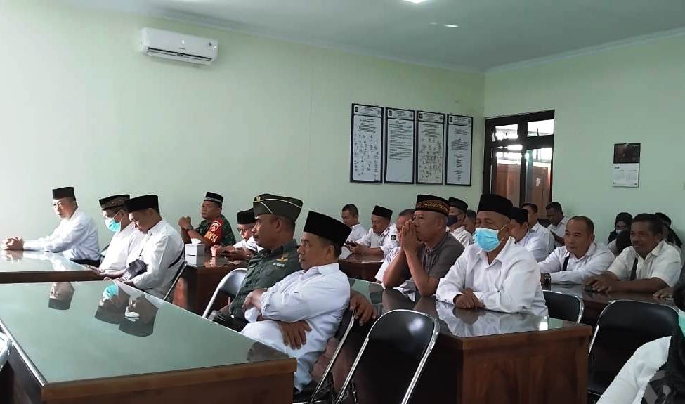 Danramil Lendah Beserta Anggota Hadiri Pengajian Pejabat dan Aparat