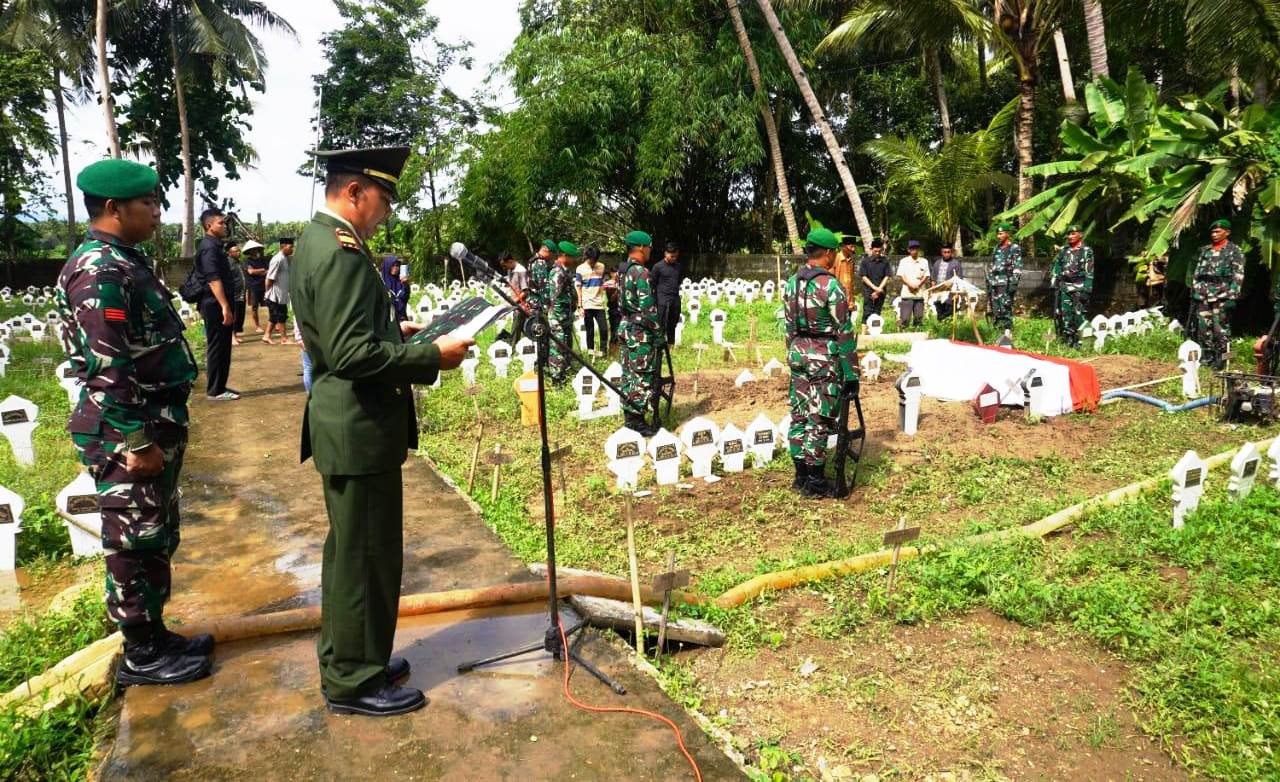 Upacara Persemayaman dan Pemakaman Secara Militer Almarhum Kapten Inf (Purn) Sismadi