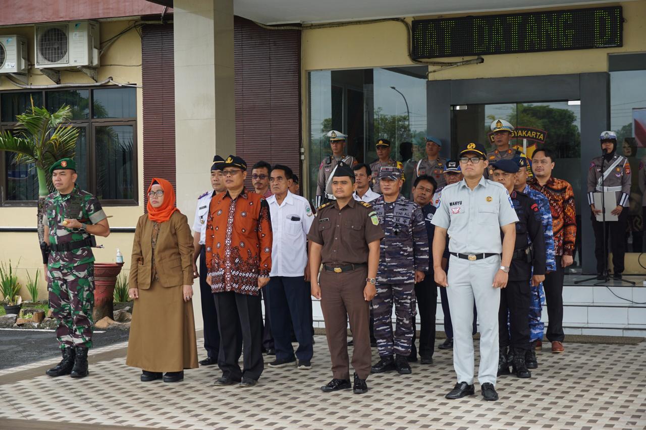 Jasa Raharja Samsat Kulon Progo Hadiri Apel Gelar Pasukan Operasi Keselamatan Progo 2024