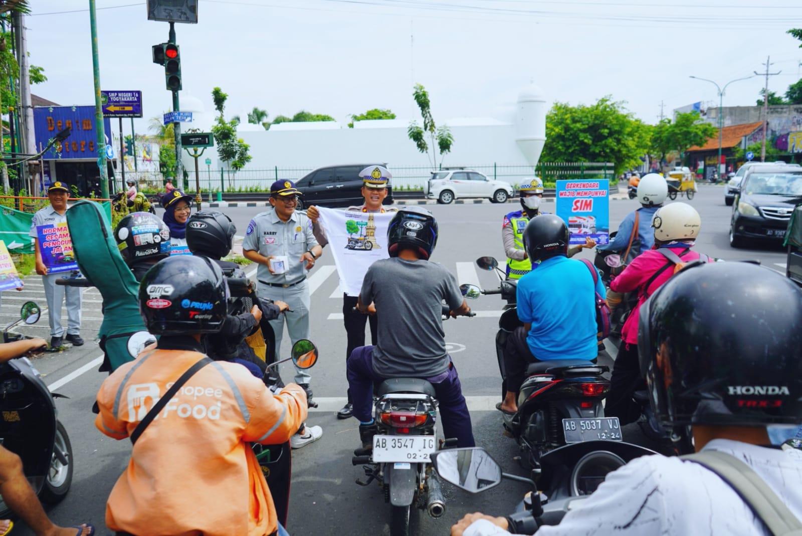 Kolaborasi Jasa Raharja Bersama Satlantas Polresta Yogyakarta Dalam Peninjauan Operasi Keselamatan Progo 2024