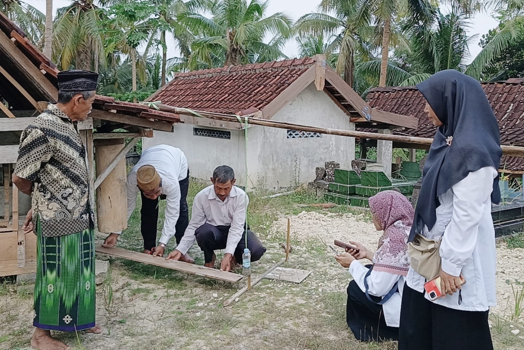 KUA Sentolo Ukur Arah Kiblat Tempat Pemakaman Umum