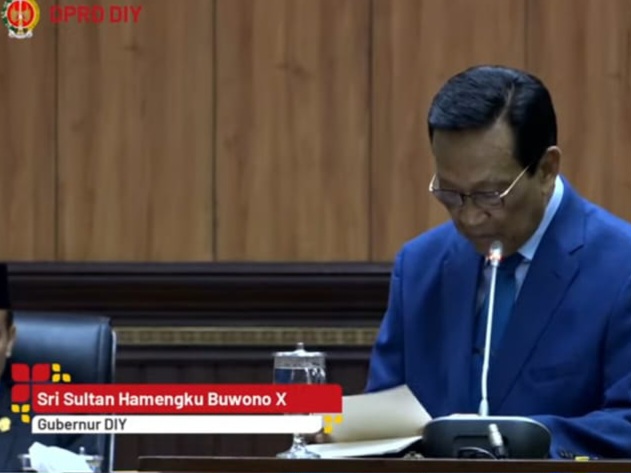 Gubernur DIY Sampaikan Penjelasan Nota Keuangan RAPBD 2025