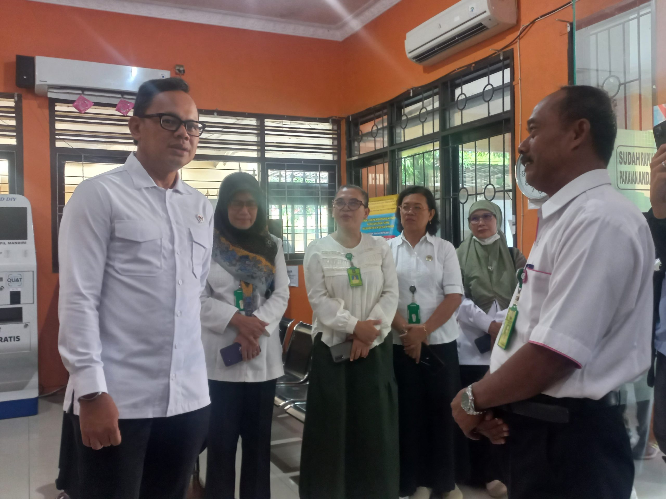 Pastikan Difabel Terlayani Optimal Saat Pilkada, Wamendagri Minta Dukcapil Koordinasi Dengan Desa 