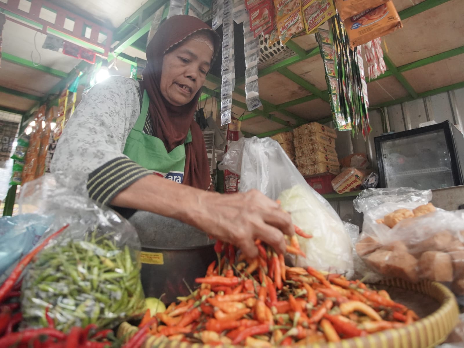 Jelang Nataru, TPID Pantau Stok & Harga Bahan Pokok di Pasar Wates