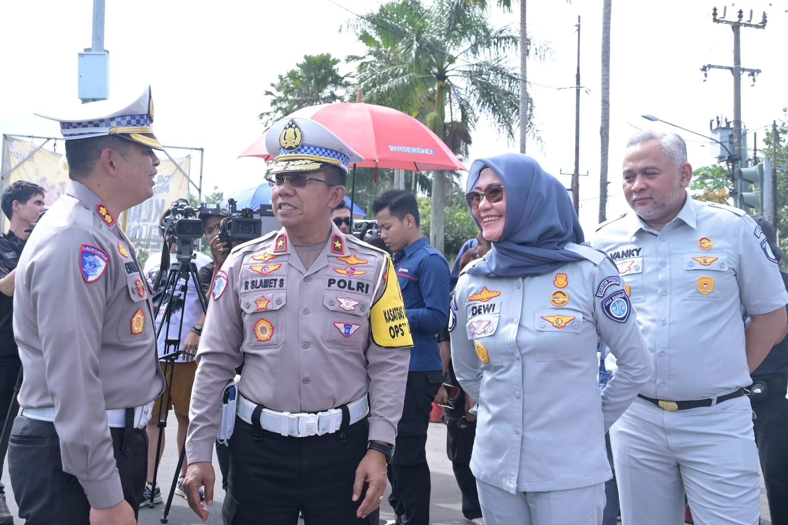 Tinjau Jalur Puncak, Dirops Jasa Raharja dan Dirgakkum Korlantas Polri Imbau Masyarakat Pantau Imformasi Rekayasa Lalu Lintas