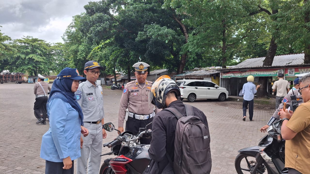 Jasa Raharja Turut Partisipasi Dalam Operasi Gabungan Penertiban Pelanggaran Kendaraan di Monumen Jogja Kembali