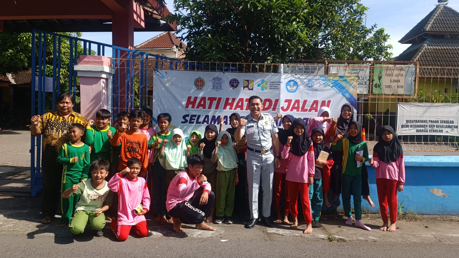 Jasa Raharja Laksanakan Program PPKL di SDN Karangjati Ngaglik Sleman