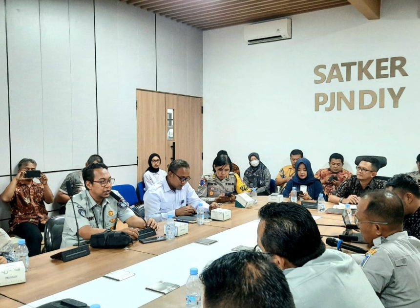 Koordinasi Persiapan Jalur Mudik Lebaran 2025 Dalam Rapat FKLL Jasa Raharja Bersama Pilar Keselamatan di SATKER PJN