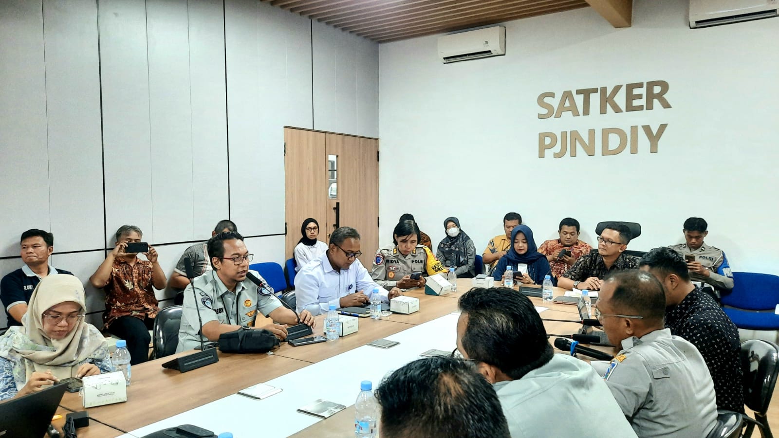 Koordinasi Persiapan Jalur Mudik Lebaran 2025 Dalam Rapat FKLL Jasa Raharja Bersama Pilar Keselamatan di SATKER PJN