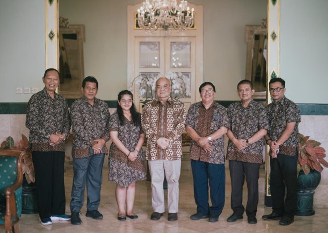 Jelang Peringatan 1 Abad, Pengurus Majelis Gereja Kristen Jawa (GKJ) Patalan Bantul Sowan Paku Alam X